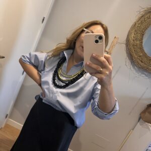 CAMISA BASICA CELESTE